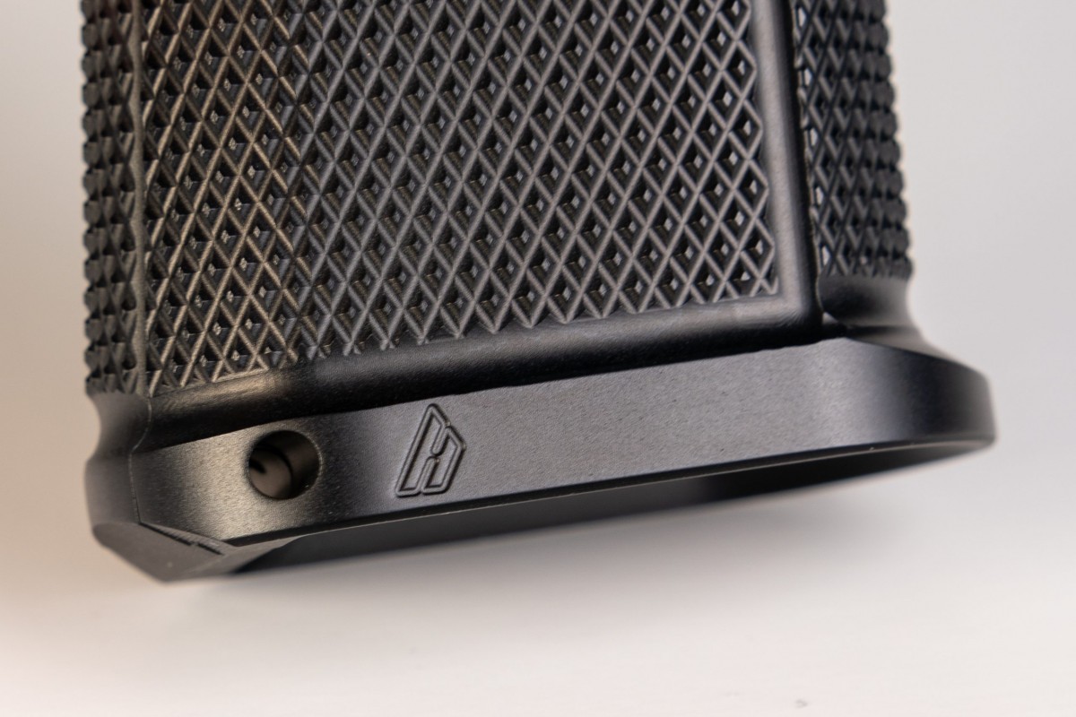 Phoenix Trinity Hero Grip w/ Pinned Mainspring Housing for Pinned