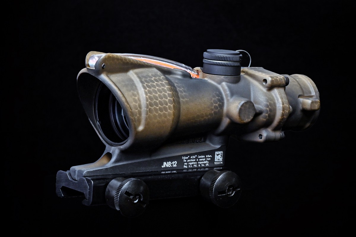 Trijicon, ACOG, 4X32, Red Chevron Reticle, Includes Flattop Mount ...