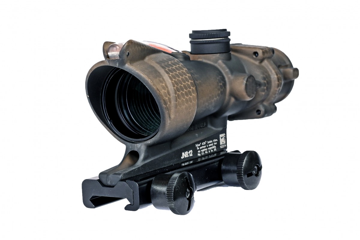 Trijicon, ACOG, 4X32, Red Chevron Reticle, Includes Flattop Mount ...